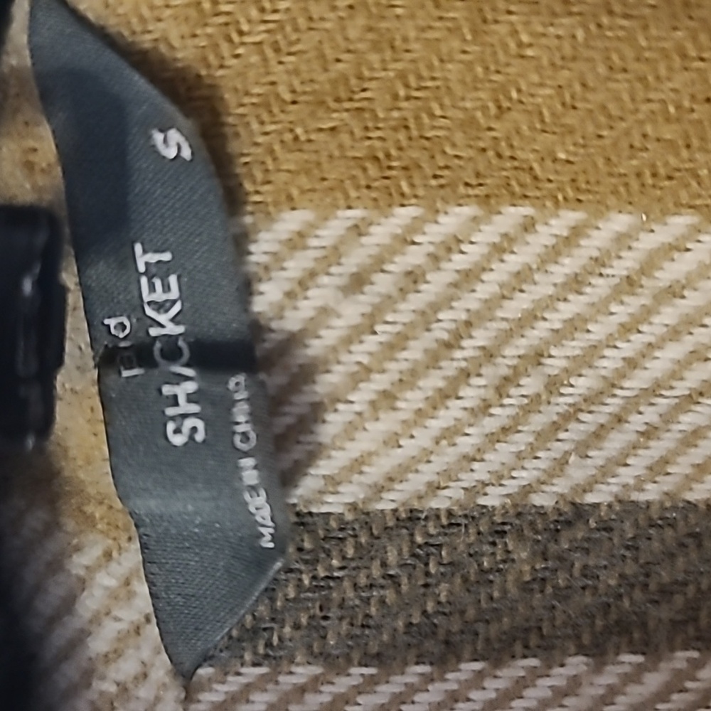 Paid Shacket size Small - Picture 4 of 4